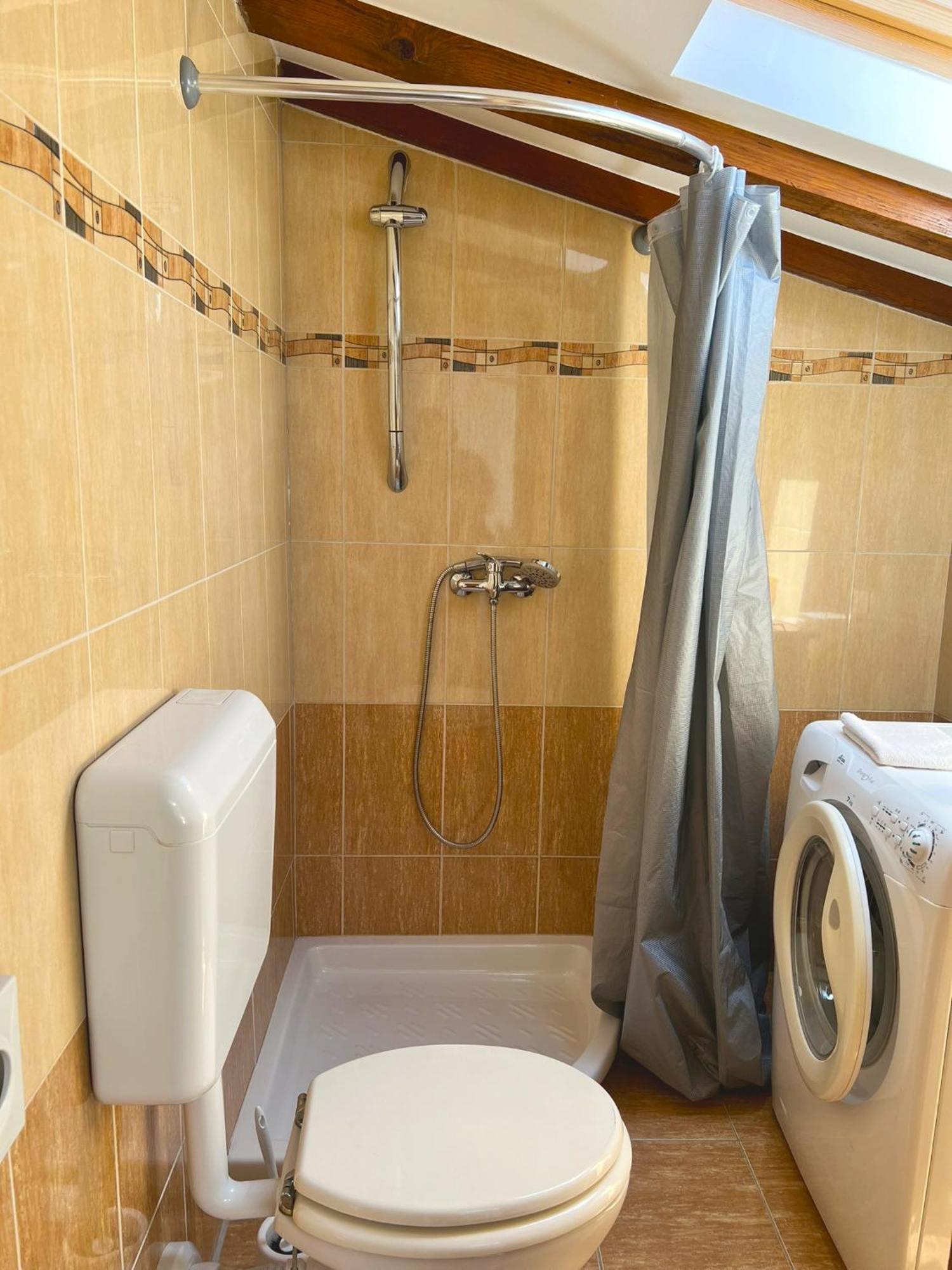 Ares Apartmán *