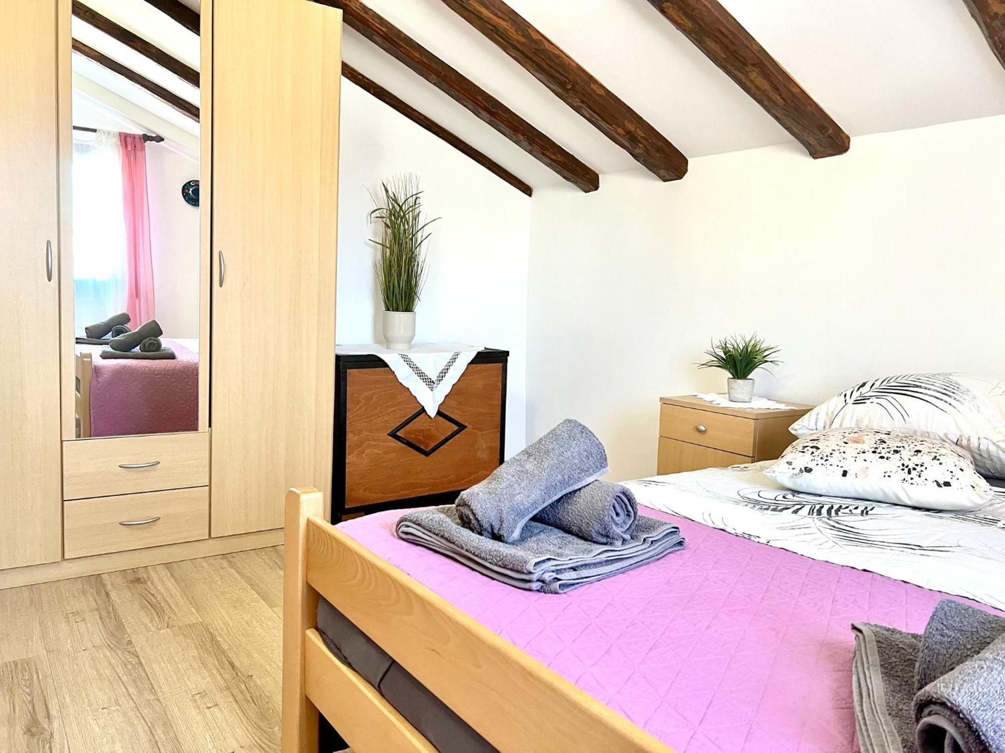 Ares Apartmán