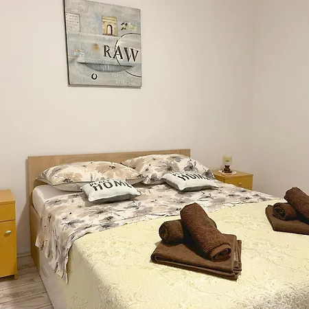 Apartments Ares Rovinj Exterior photo