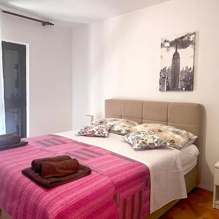 Apartments Ares Rovinj Exterior photo