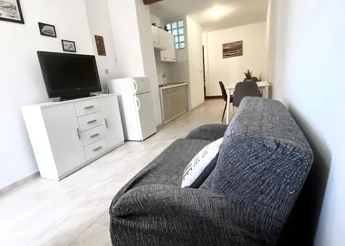 Apartments Ares